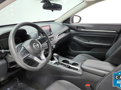 Used 2022 Nissan Altima 2.5 SV FWD image 49