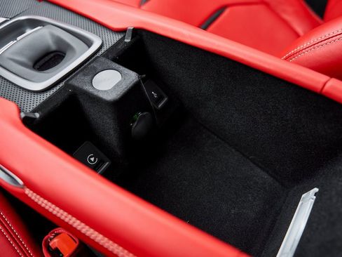 Used 2020 Ferrari GTC4Lusso T image 59