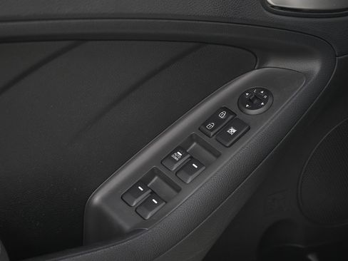 Used 2018 Kia Forte LX w/ LX Rear Camera Package FWD image 20