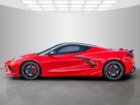 Used 2023 Chevrolet Corvette Stingray Preferred Cpe w/ Z51 Performance Package image 3