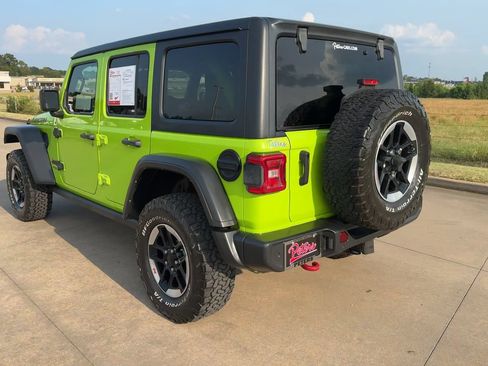 Used 2021 Jeep Wrangler Unlimited Rubicon w/ Safety Group AWD/4WD image 7
