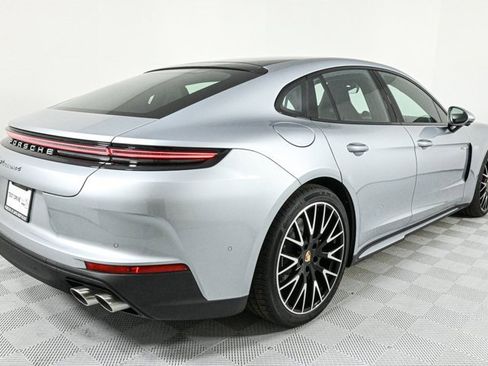 New 2025 Porsche Panamera 4 image 27