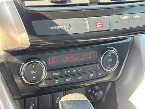 Used 2025 Mitsubishi Eclipse Cross SEL AWD/4WD image 24