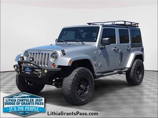 Used 2013 Jeep Wrangler Unlimited Sahara w/ Connectivity Group AWD/4WD video 1