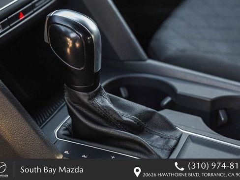 Used 2020 Volkswagen Atlas Cross Sport S image 19