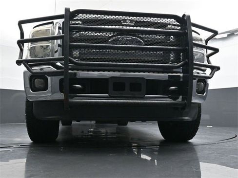 Used 2012 Ford F250 Lariat w/ Chrome Pkg image 25