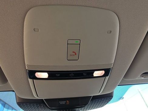 Used 2024 Nissan Ariya FWD image 20