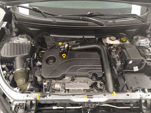 Used 2023 Chevrolet Equinox LT FWD image 30