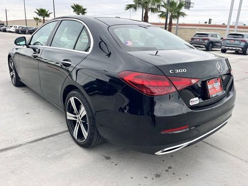 Used 2025 Mercedes-Benz C 300 Sedan image 4