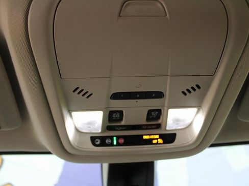 Used 2021 GMC Acadia Denali w/ GMC Pro Grade Package image 19