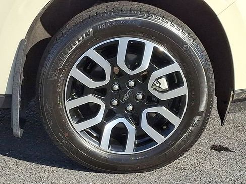 Used 2024 Ford Maverick Lariat w/ 4K Tow Package AWD/4WD image 11