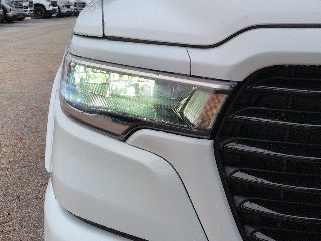 Used 2025 RAM 1500 Laramie w/ Sport Appearance Package AWD/4WD image 10