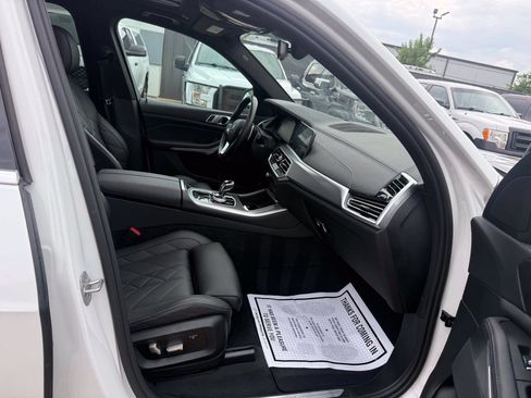 Used 2023 BMW X5 xDrive45e w/ Executive Package AWD/4WD image 10