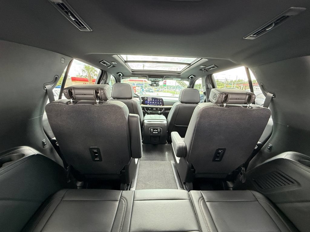 Used 2026 Chevrolet Tahoe High Country w/ Sun And Tow Package RWD image 34