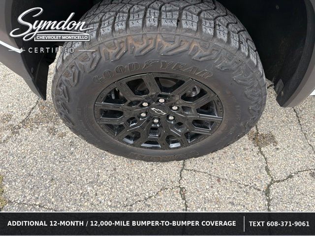 Used 2025 Chevrolet Colorado Trail Boss AWD/4WD image 23