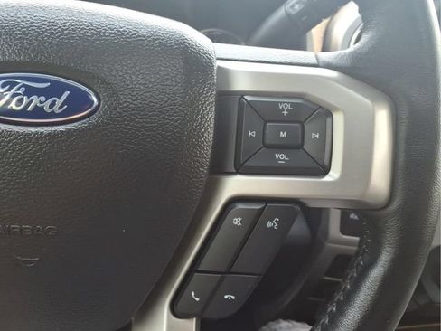 Used 2022 Ford F350 Lariat w/ Black Appearance Package AWD/4WD image 16