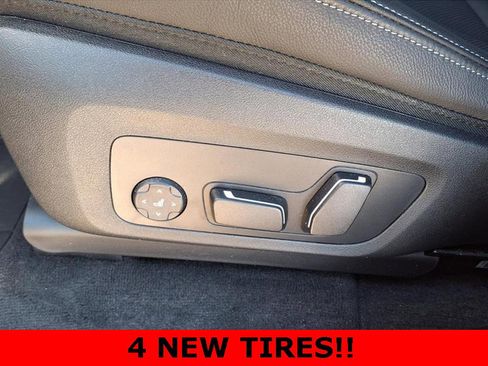 Used 2024 BMW X4 xDrive30i w/ Premium Package image 9