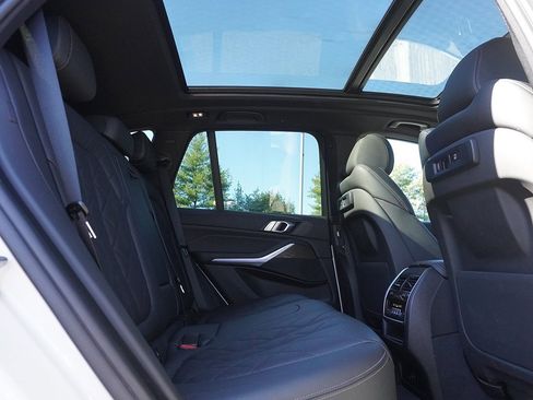 Used 2023 BMW X5 xDrive40i w/ Premium Package image 47