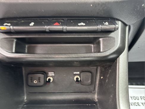 Used 2022 Chevrolet Colorado LT w/ Fleet Safety Package image 18