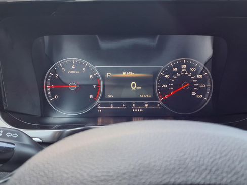 Used 2023 Kia Sorento LX image 14