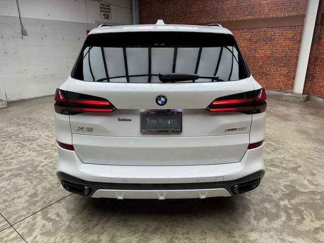 Used 2026 BMW X5 xDrive40i w/ Executive Package AWD/4WD image 4