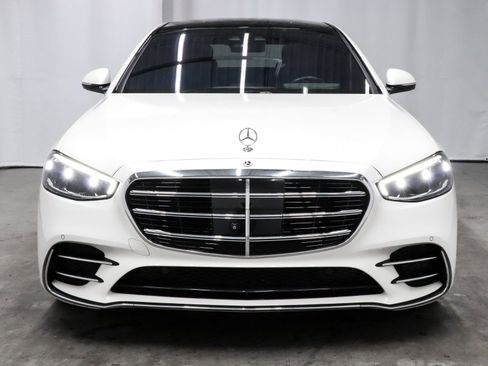 Used 2022 Mercedes-Benz S 500 4MATIC image 2