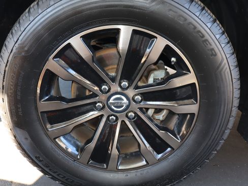 Used 2017 Nissan Armada Platinum w/ Captain Seat Package image 26