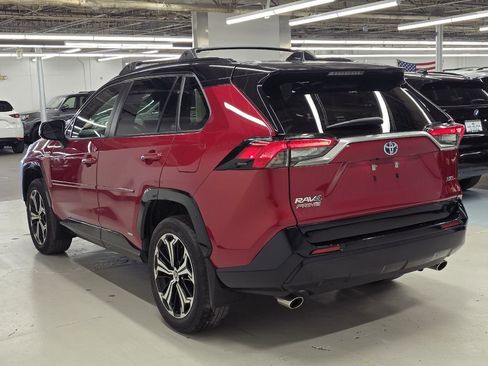 Used 2022 Toyota RAV4 XSE w/ Weather Package image 5
