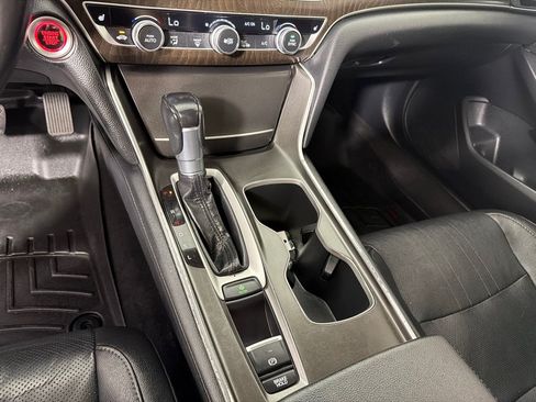 Used 2019 Honda Accord EX-L image 17