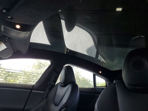 Used 2021 Tesla Model S Long Range Plus AWD/4WD image 21