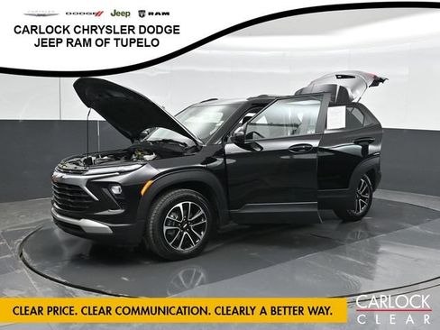 Used 2025 Chevrolet TrailBlazer LT AWD/4WD image 52