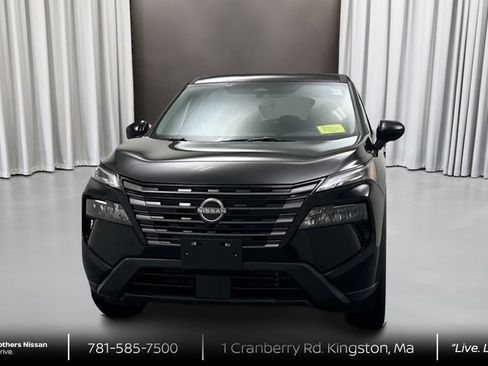 New 2026 Nissan Rogue SV AWD/4WD image 2