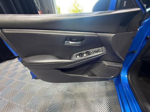 Used 2023 Nissan Sentra SV FWD image 13