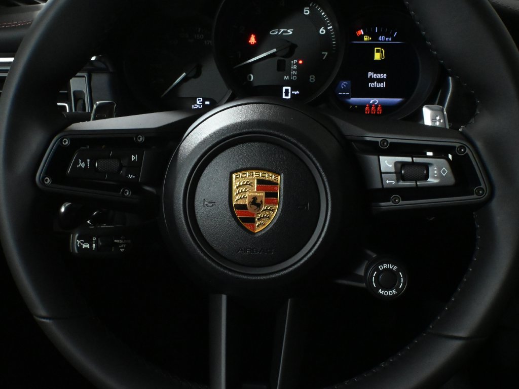 Used 2026 Porsche Macan GTS AWD/4WD image 18
