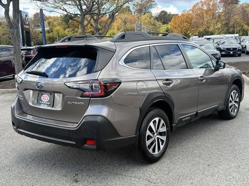 Certified 2023 Subaru Outback Premium image 6
