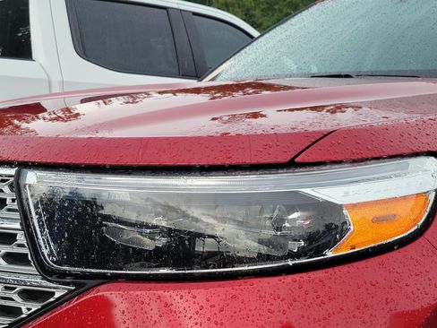 Used 2023 Ford Explorer Limited w/ Limited Technology Package RWD image 8