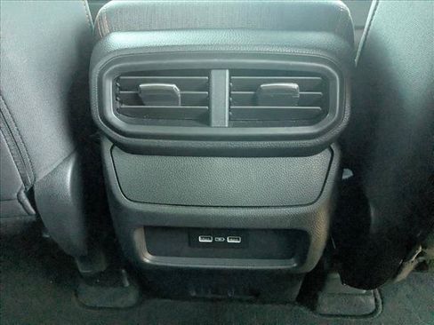 Used 2023 Honda Pilot Sport image 16