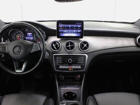 Used 2019 Mercedes-Benz GLA 250 image 52