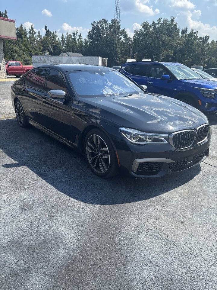 Used 2019 BMW M760i xDrive w/ Luxury Rear Seating Package AWD/4WD image 9