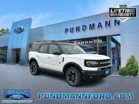 New 2025 Ford Bronco Sport Outer Banks image 1