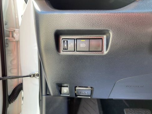 Used 2021 Toyota RAV4 XLE image 14