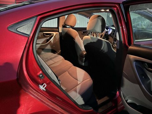 Used 2016 Hyundai Elantra SE image 21