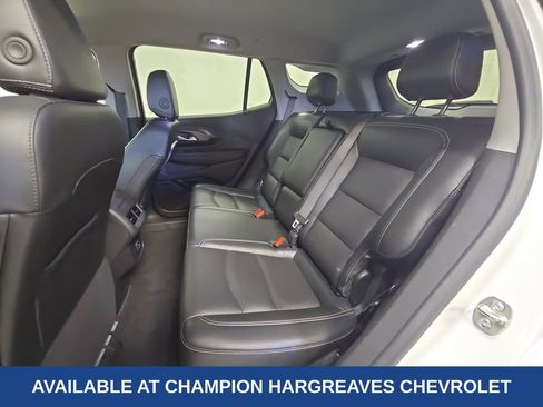 Used 2024 GMC Terrain SLT AWD/4WD image 33
