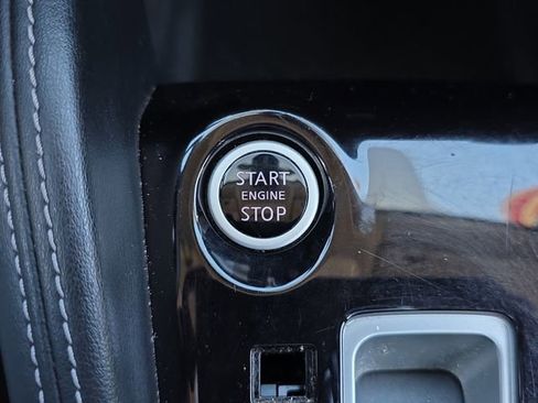 Used 2020 Nissan Kicks SV image 27