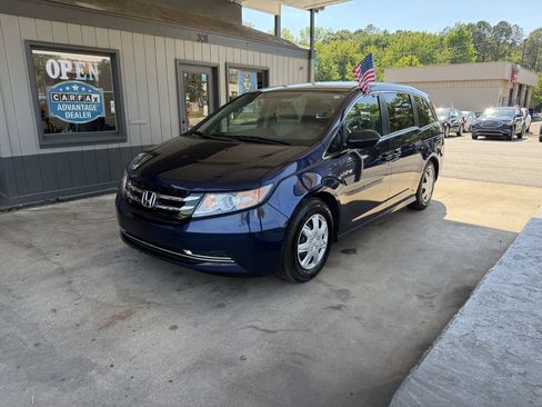 Used 2015 Honda Odyssey LX image 1