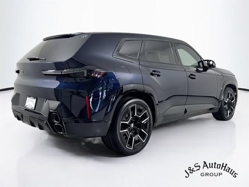 Used 2023 BMW XM AWD/4WD image 7