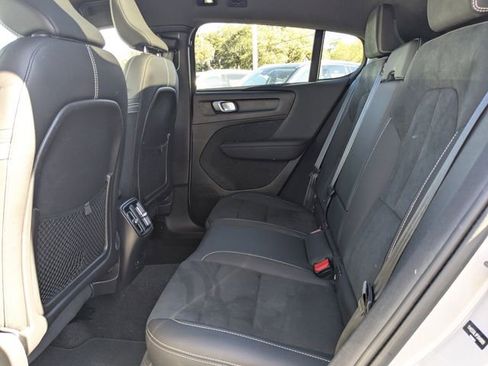 Certified 2023 Volvo C40 P8 Recharge Plus image 18