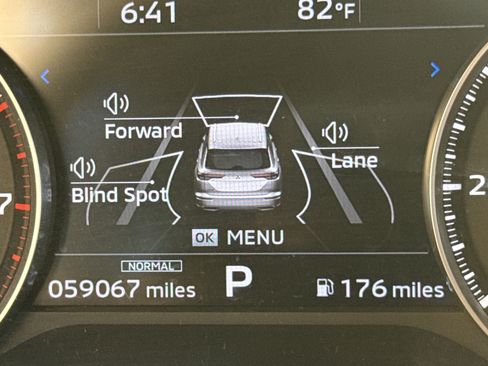 Used 2022 Mitsubishi Outlander SE image 23