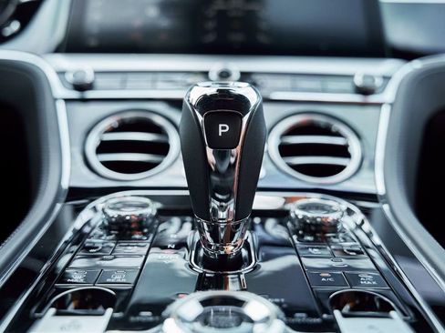 Used 2020 Bentley Continental GT image 59