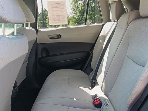 Used 2022 Toyota Corolla Cross LE FWD image 12